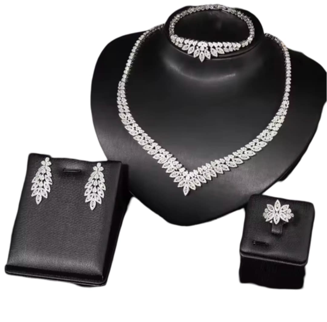 Ensemble de bijoux de luxe pour la mariée