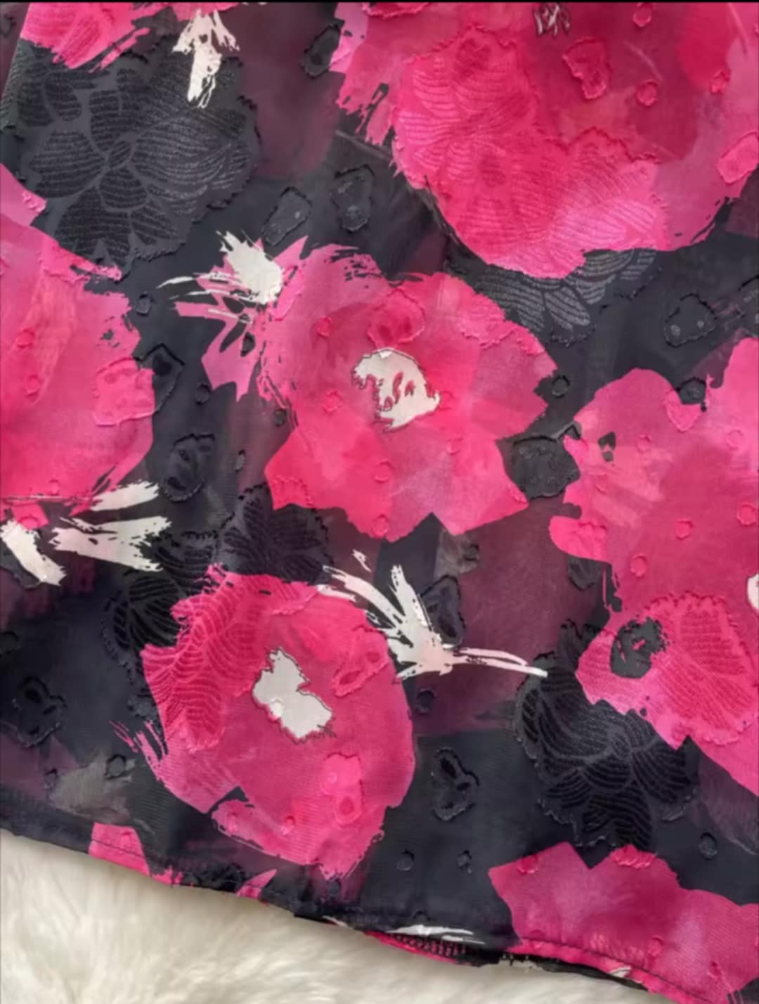 Chemise du printemps en mousseline fleurie
