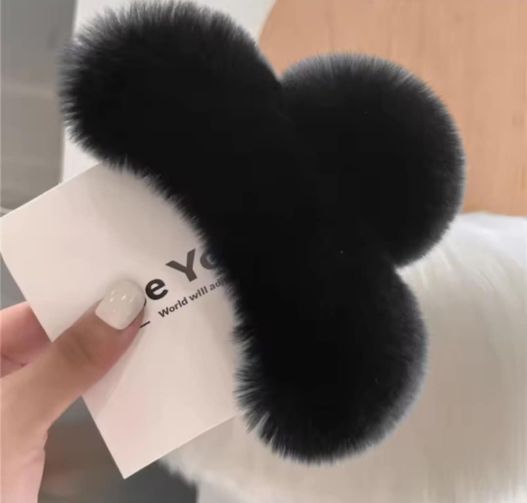 Pinces à cheveux en fourrure de peluche