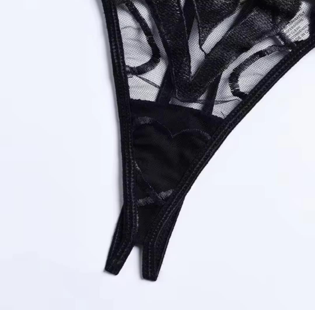 Lingerie black & Heart