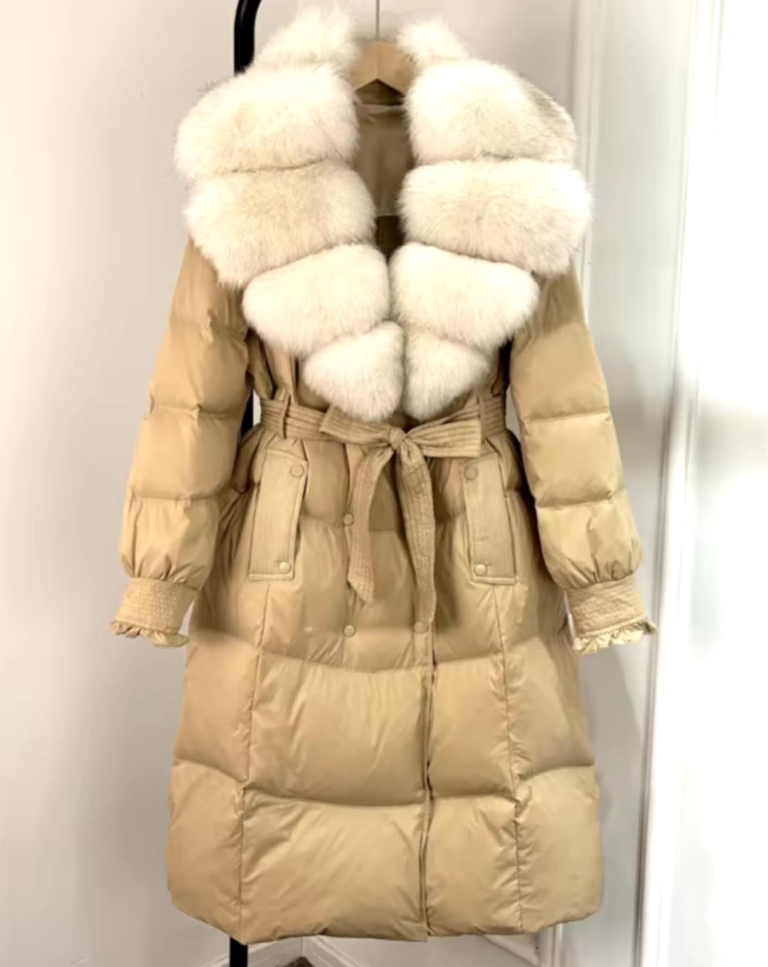 Manteau d'hiver chic sans capuchon avec fourrure véritable