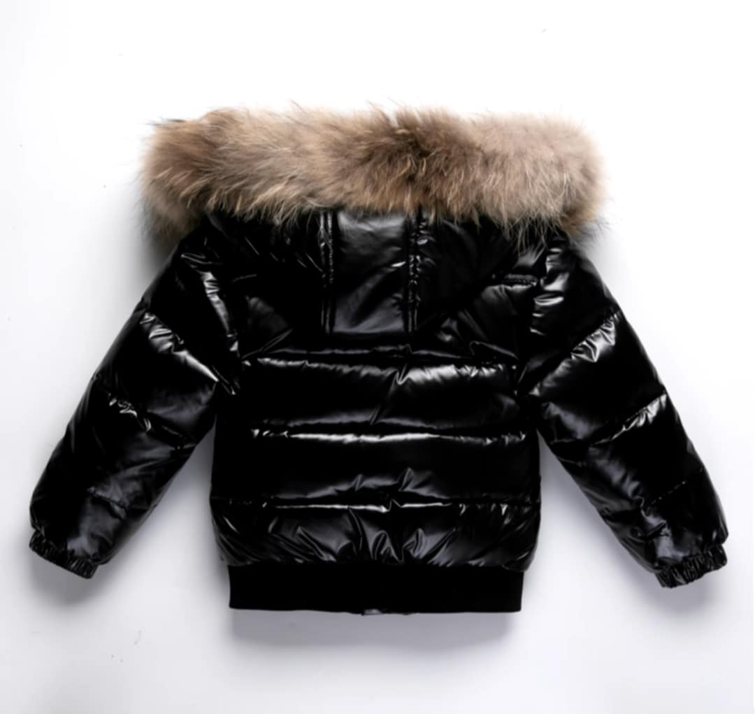 Manteau de duvet pour enfant avec fourrure naturel