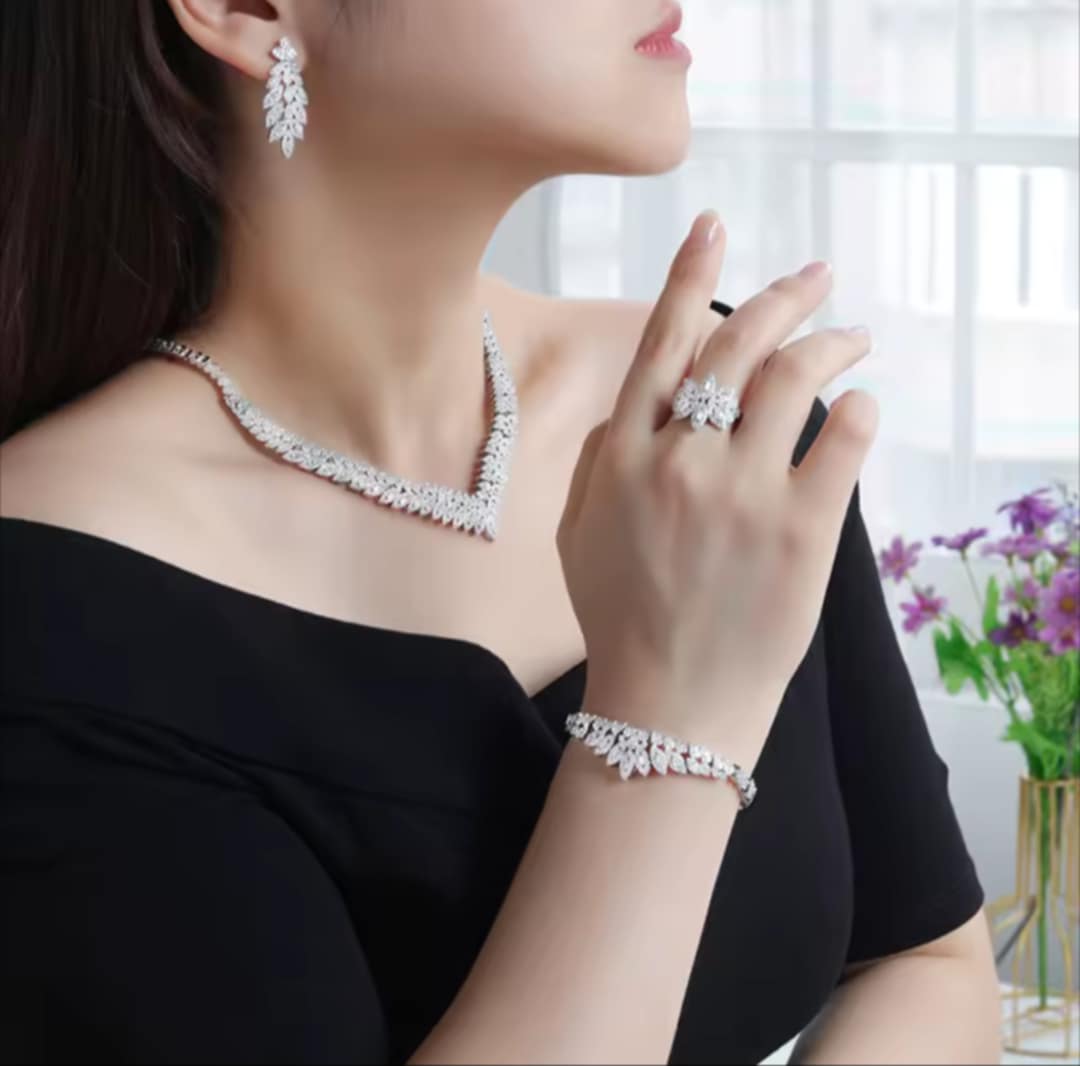 Ensemble de bijoux de luxe pour la mariée
