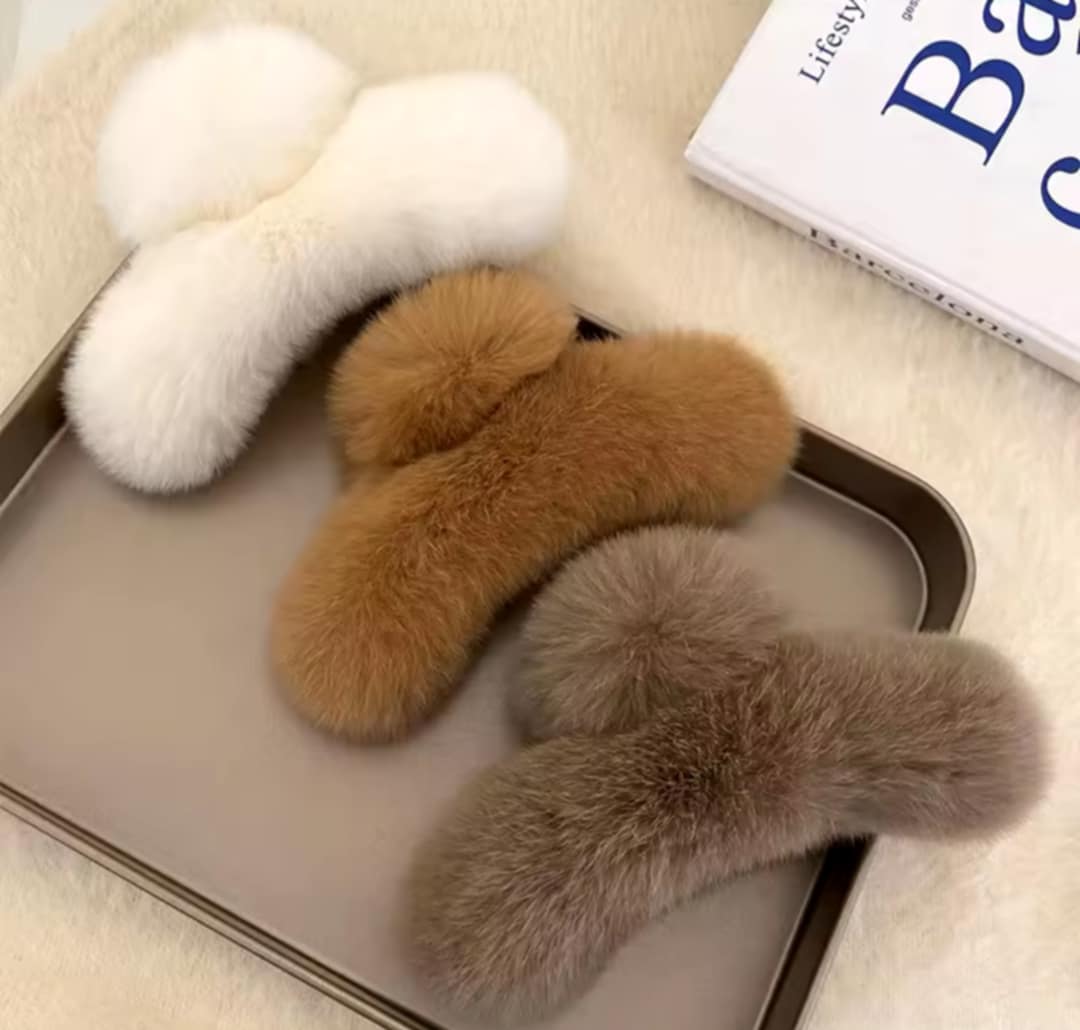 Pinces à cheveux en fourrure de peluche