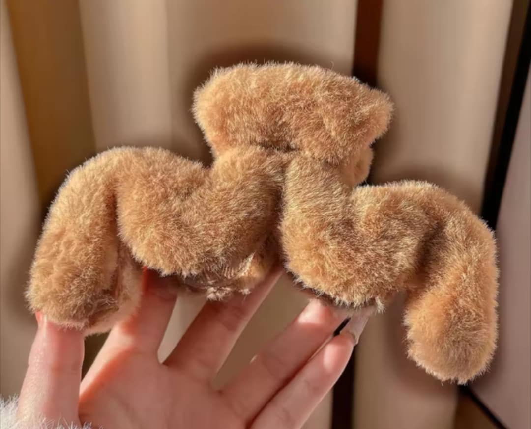 Pince à cheveux zigzag en peluche