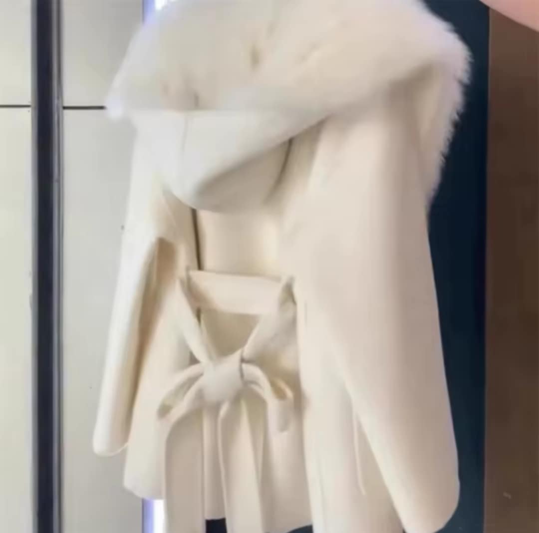 Manteau de laine chic avec ceinture pour femme